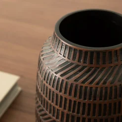 Kenay Home Black